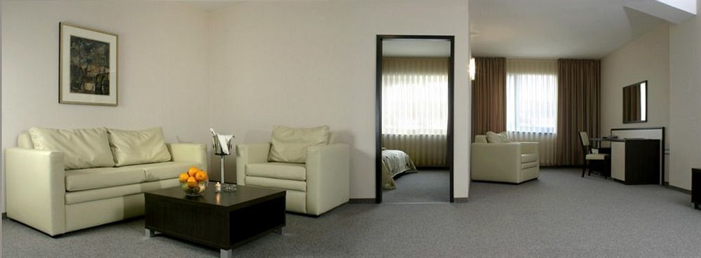 Kendros Hotel Plovdiv Exteriör bild